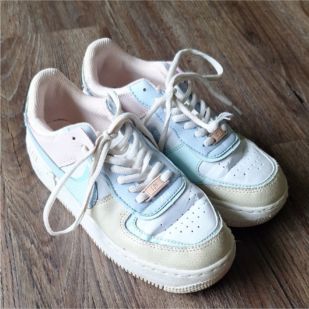Nike Pastel Air Force 1 Size 6.5 Womens
